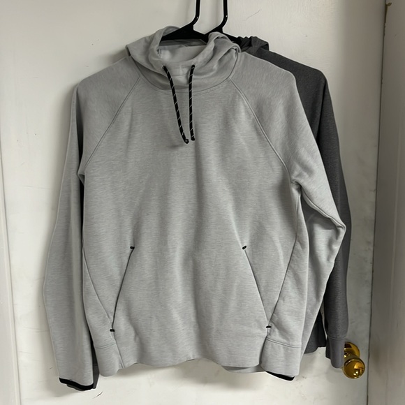 Set of hoodies - Picture 2 of 3